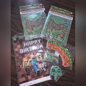 Minecraft Themed Birthday Party Decorations Supplies Set